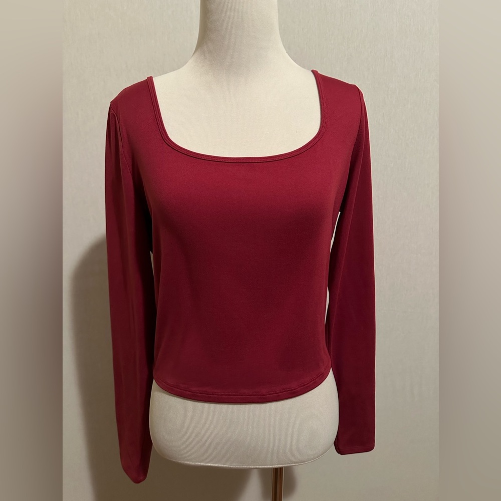 NEW NWT Hollister Long-Sleeve Basic Red Shirt
